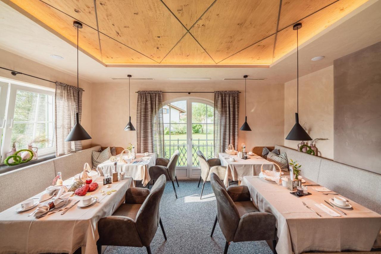 Mons Suites Wine Passion Tannheim Bagian luar foto