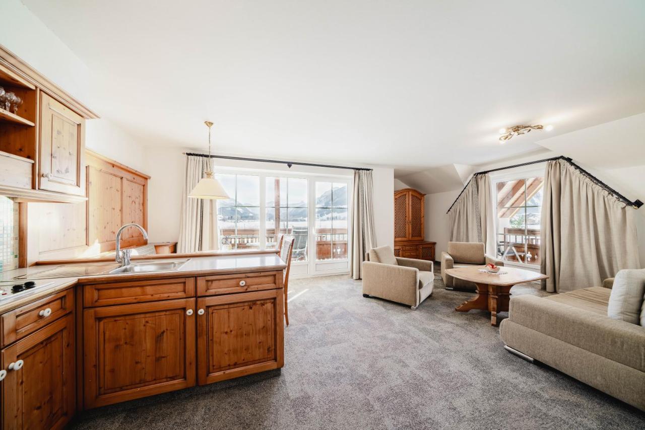 Mons Suites Wine Passion Tannheim Bagian luar foto